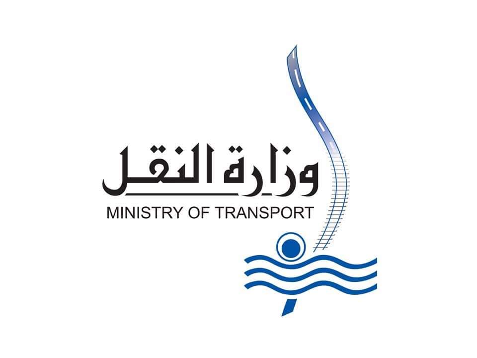 الطرق والكباري ": فتح طريق شرم الشيخ دهب أمام حركة السير
