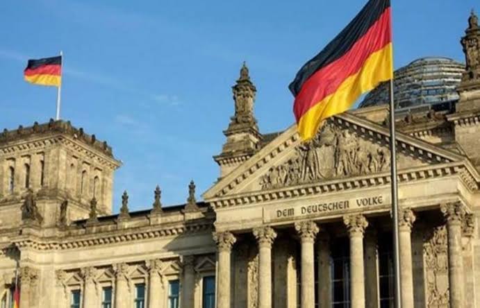 الحكومة الألمانية: اقتصادنا في حالة سيئة لكن سيتعافى في 2024