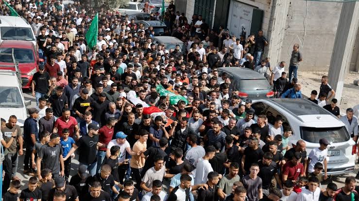 مقتل فلسطينيين في هجوم للمستوطنين بالضفة الغربية