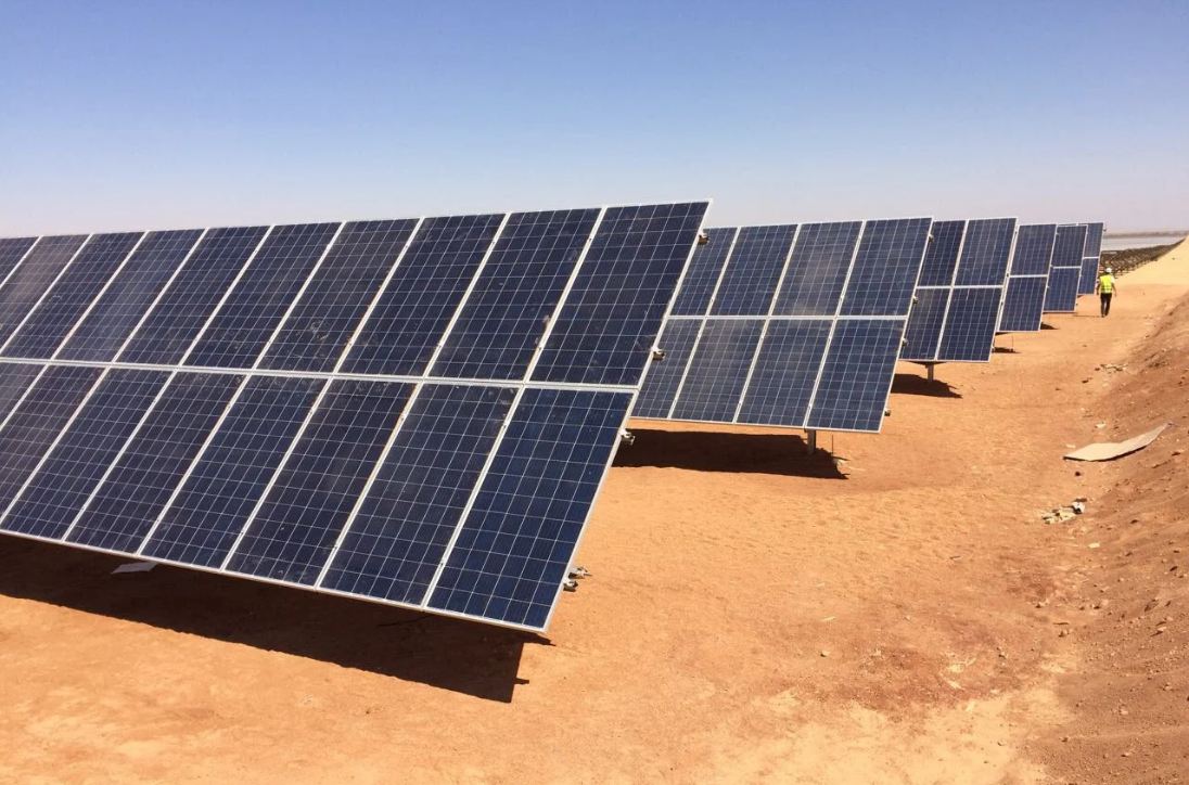 محطات الطاقة الشمسية بأسوان تستهدف تشغيل 2000عامل