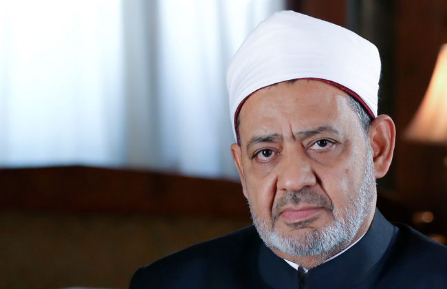شيخ الأزهر ينعى مستشار رئيس الجمهورية للشؤون المالية