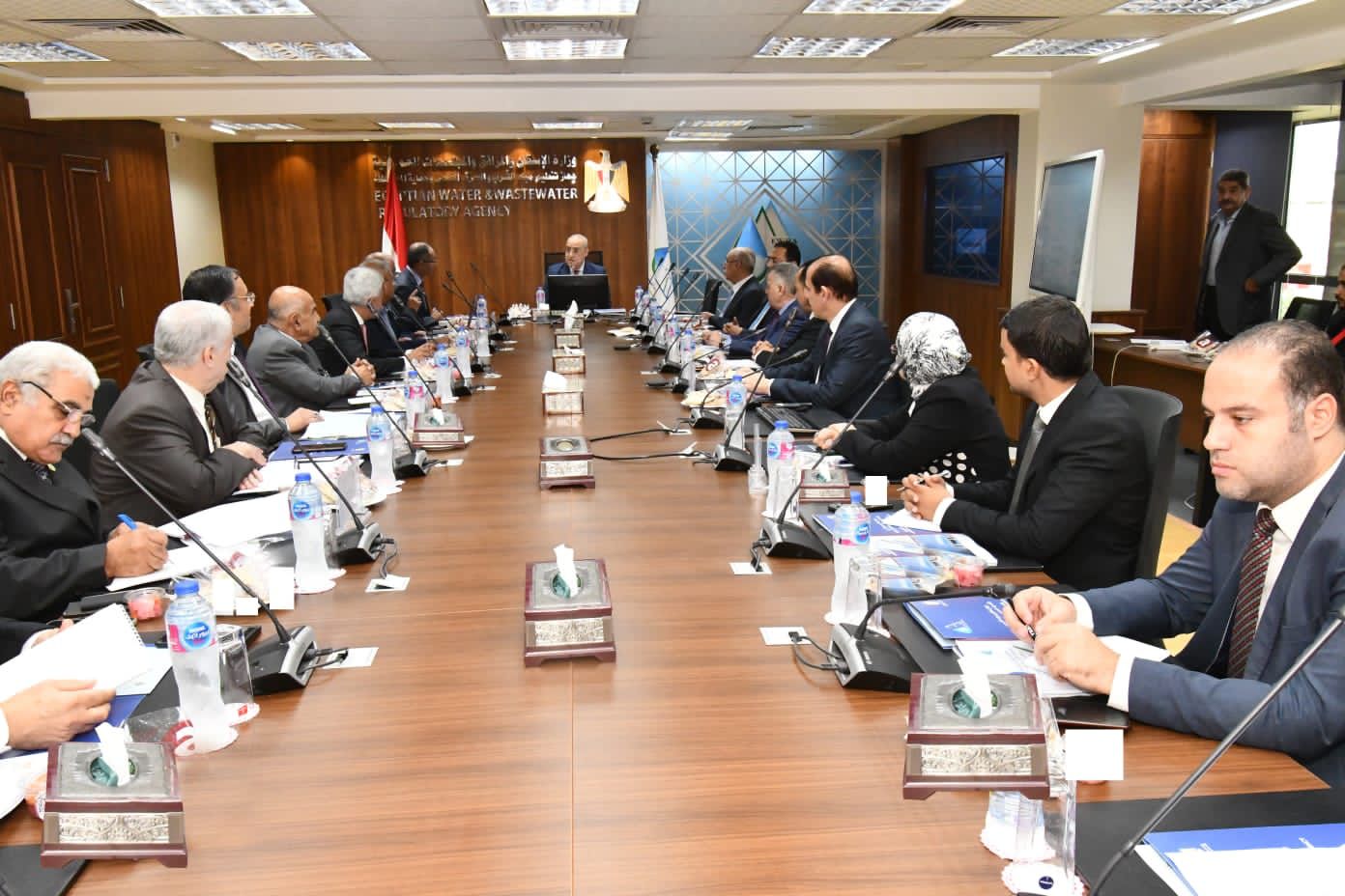 الرئيس التنفيذى للجهاز التنظيمى يستعرض أنشطة عمل الجهاز