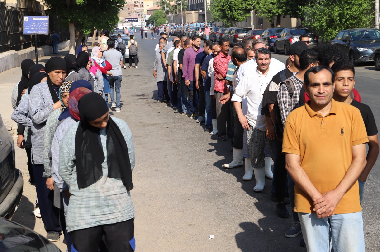 جامعة عين شمس تنظم حملة للتبرع بالدم للفلسطينيين