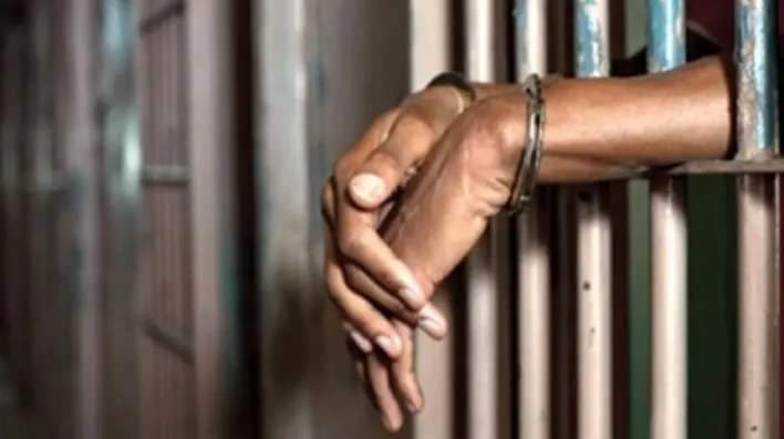 قتلها وساب البيت.. حبس عامل أنهى حياة زوجته بسوهاج 4 أيام على ذمة التحقيق