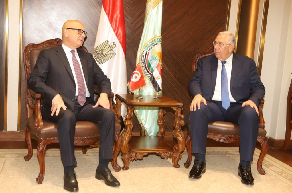 القصير يبحث مع وزير الفلاحة التونسي آليات التعاون