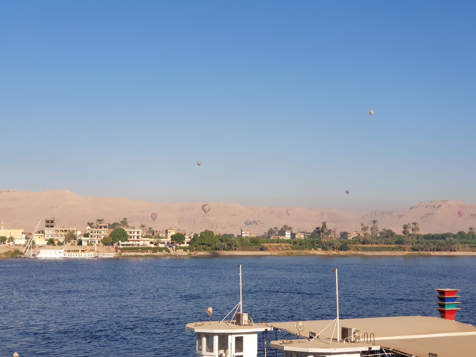 55 رحلة "بالون طائر" على متنها 1650 سائحًا من مختلف الجنسيات