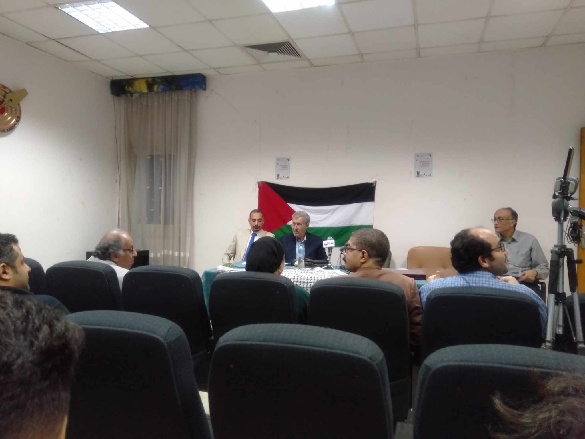 ندوة بالصحفيين تناقش تاريخ الحركة الوطنية و الفلسطينية و مستقبلها