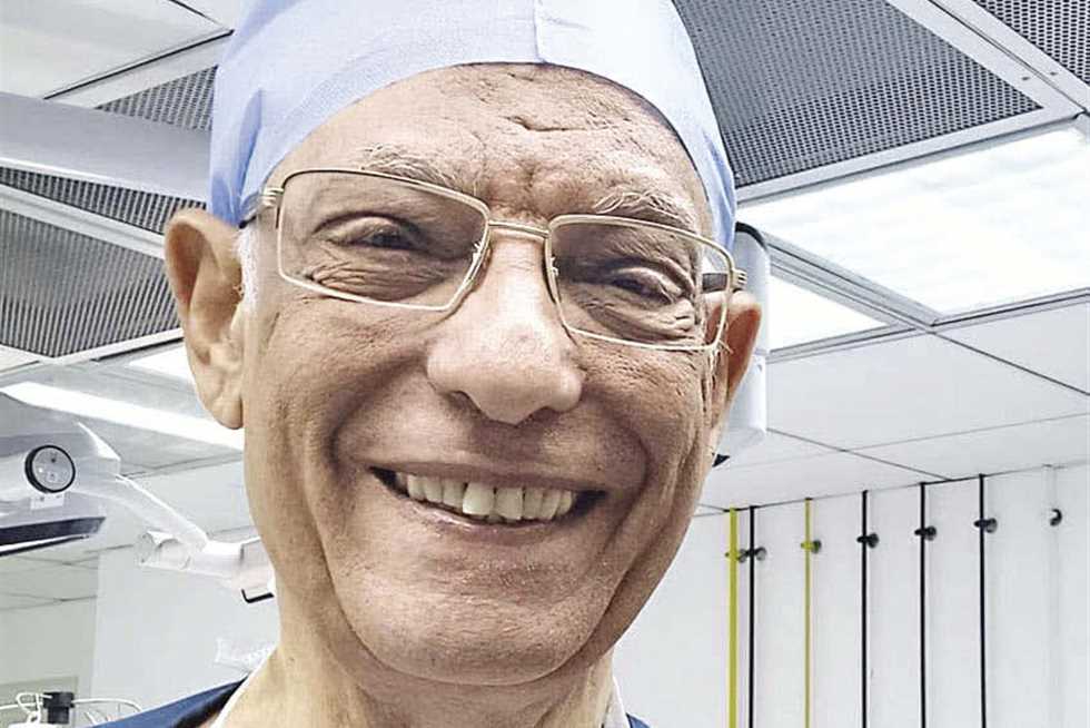 الدكتور أحمد عبد العزيز: الاحتلال ضرب الفلسطينيين بسلاح مُحرم دولياً