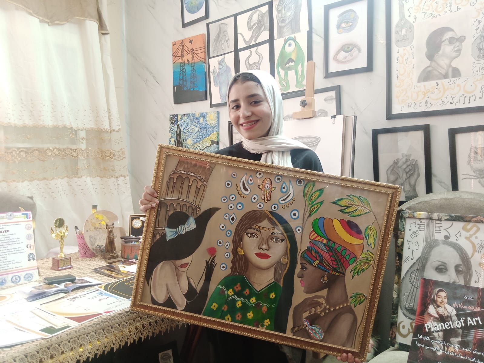 «سارة زايد ».. الفتاة العشرينية صاحبة أول معرض فني شخصي بالغربية