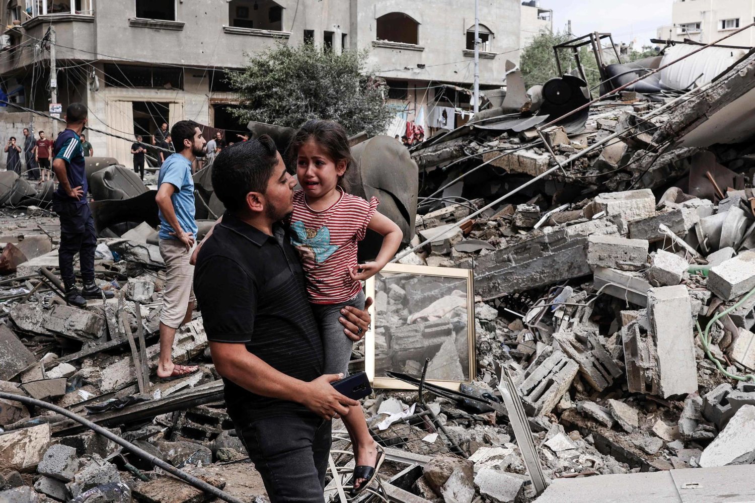 مصر تقترب من التوصل إلى هدنة إنسانية في قطاع غزة لتبادل الأسرى والمحتجزين