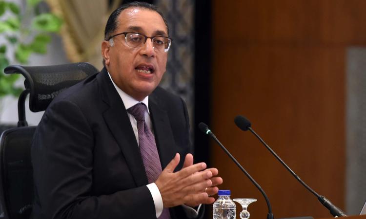 مدبولي يشهد افتتاح 5 فروع صيدليات.. تعرف عليها