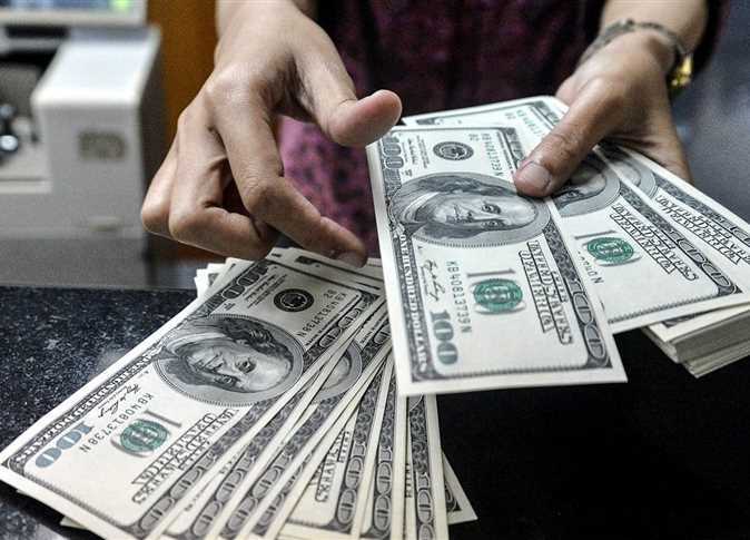 سعر الدولار اليوم 30.82 جنيه.. وفي السوق الموازية 42