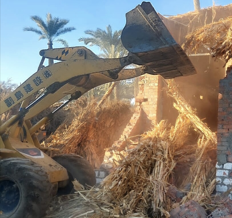 الجيزة تواجه مخالفات البناء والتعديات على الأراضي الزراعية