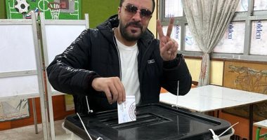 مصطفي كامل يدلي بصوتة في الانتخابات الرئاسية 2024