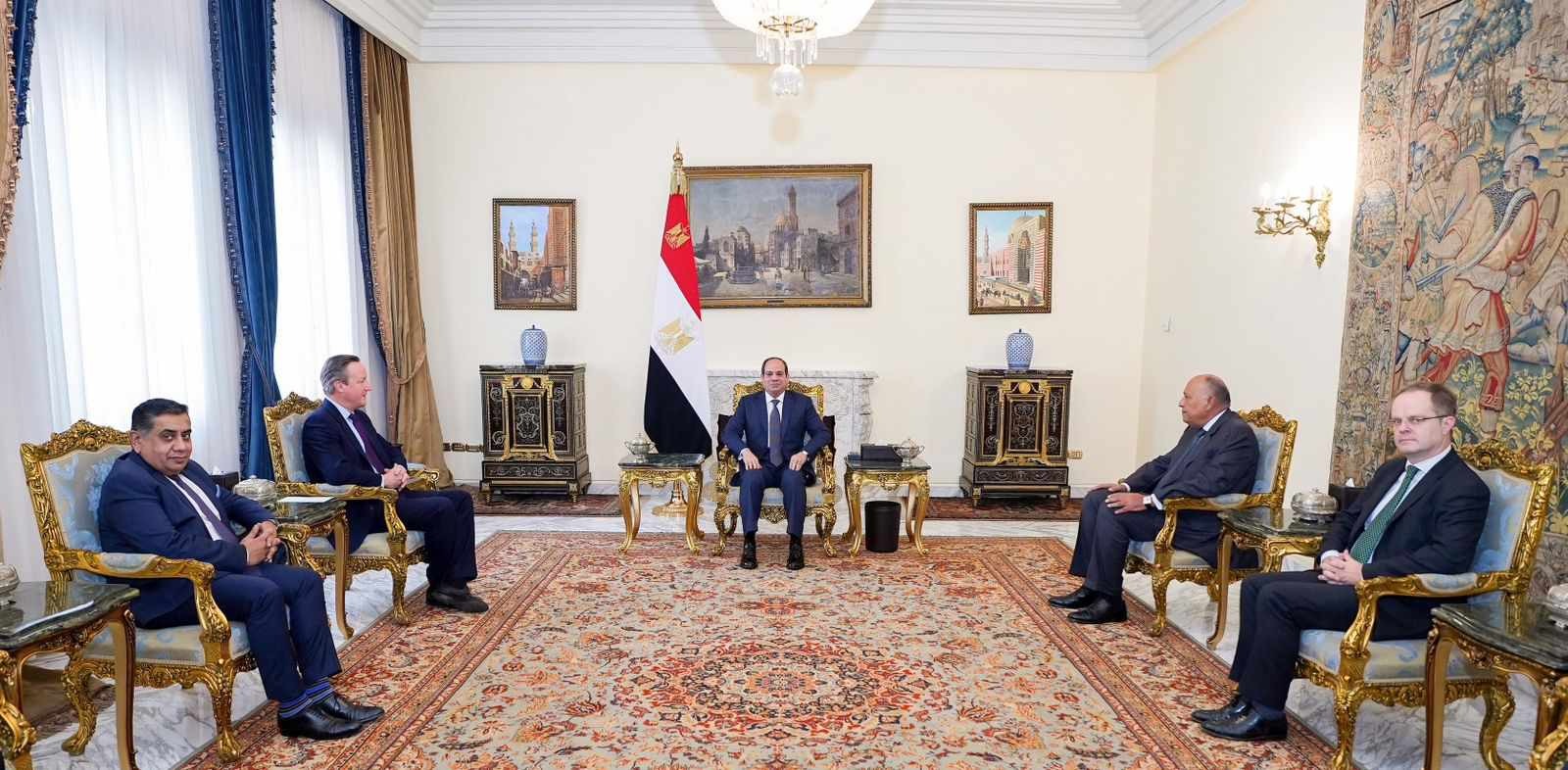 الرئيس السيسي يستقبل وزير خارجية بريطانية