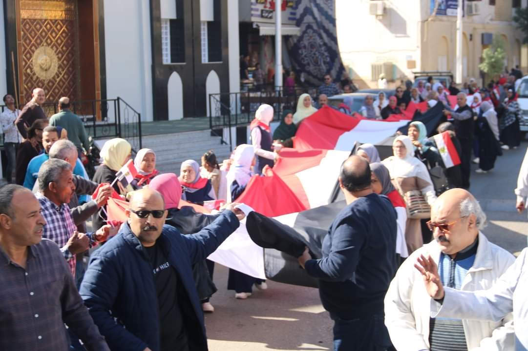 17 مقرًا انتخابيًا في القاهرة تستمر بالتصويت نظرًا لكثافة تواجد الناخبين
