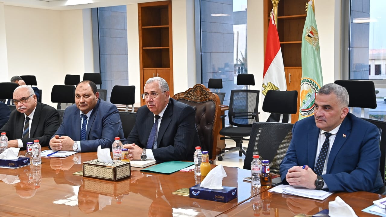اجتماعات مشتركة بين وزيري الزراعة والري بالعاصمة الإدارية
