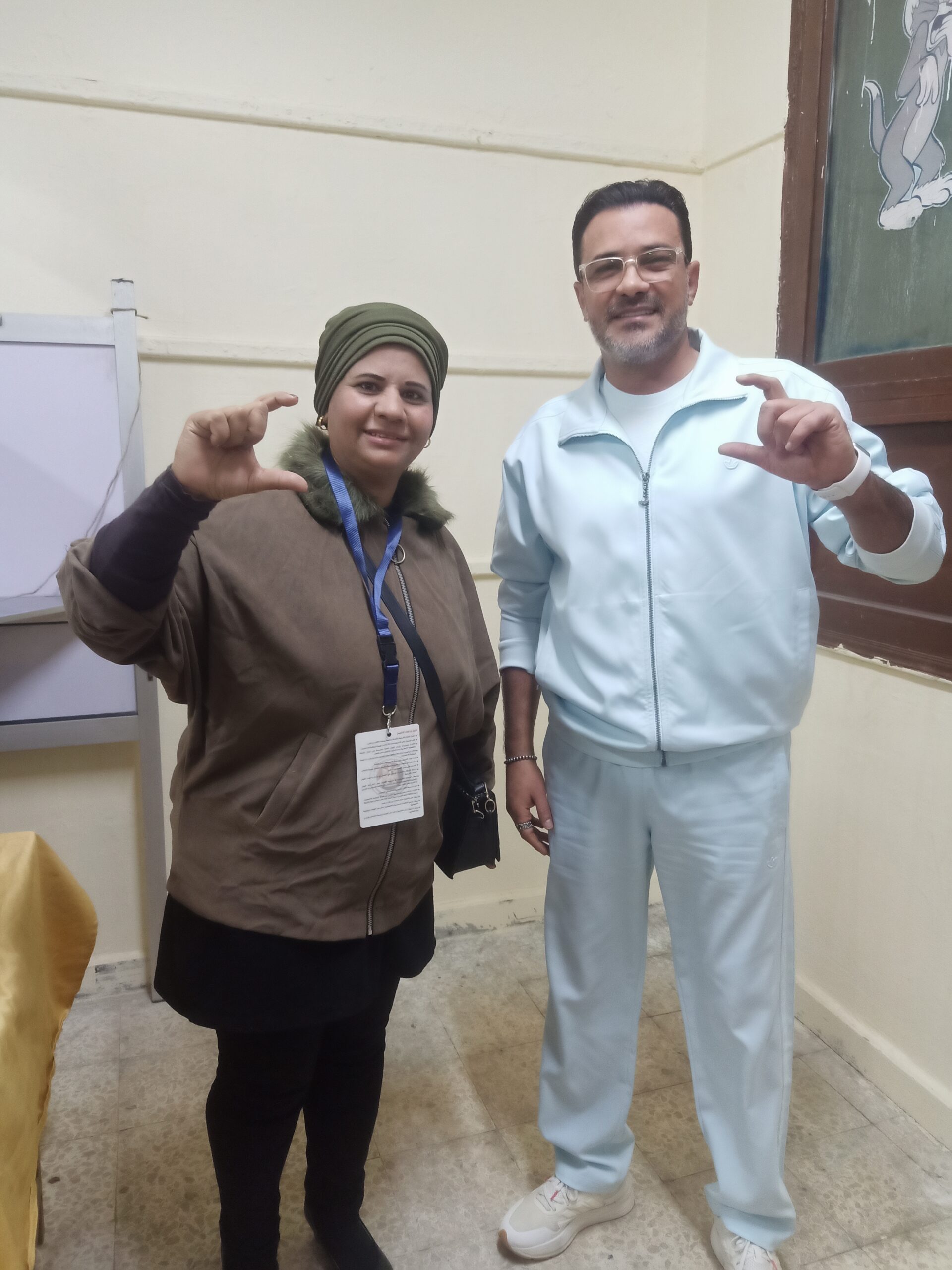 بالصور.. محمد رجب يدلي بصوته في الانتخابات الرئاسية