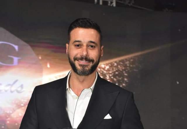 أحمد السعدني يشكر مايان السيد "هدية رائعة شكرا مايونا"