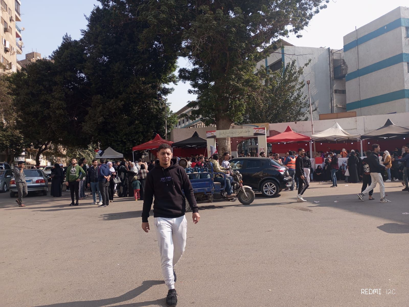 كثافة شديدة للناخبين بكافة لجان بالعجوزة