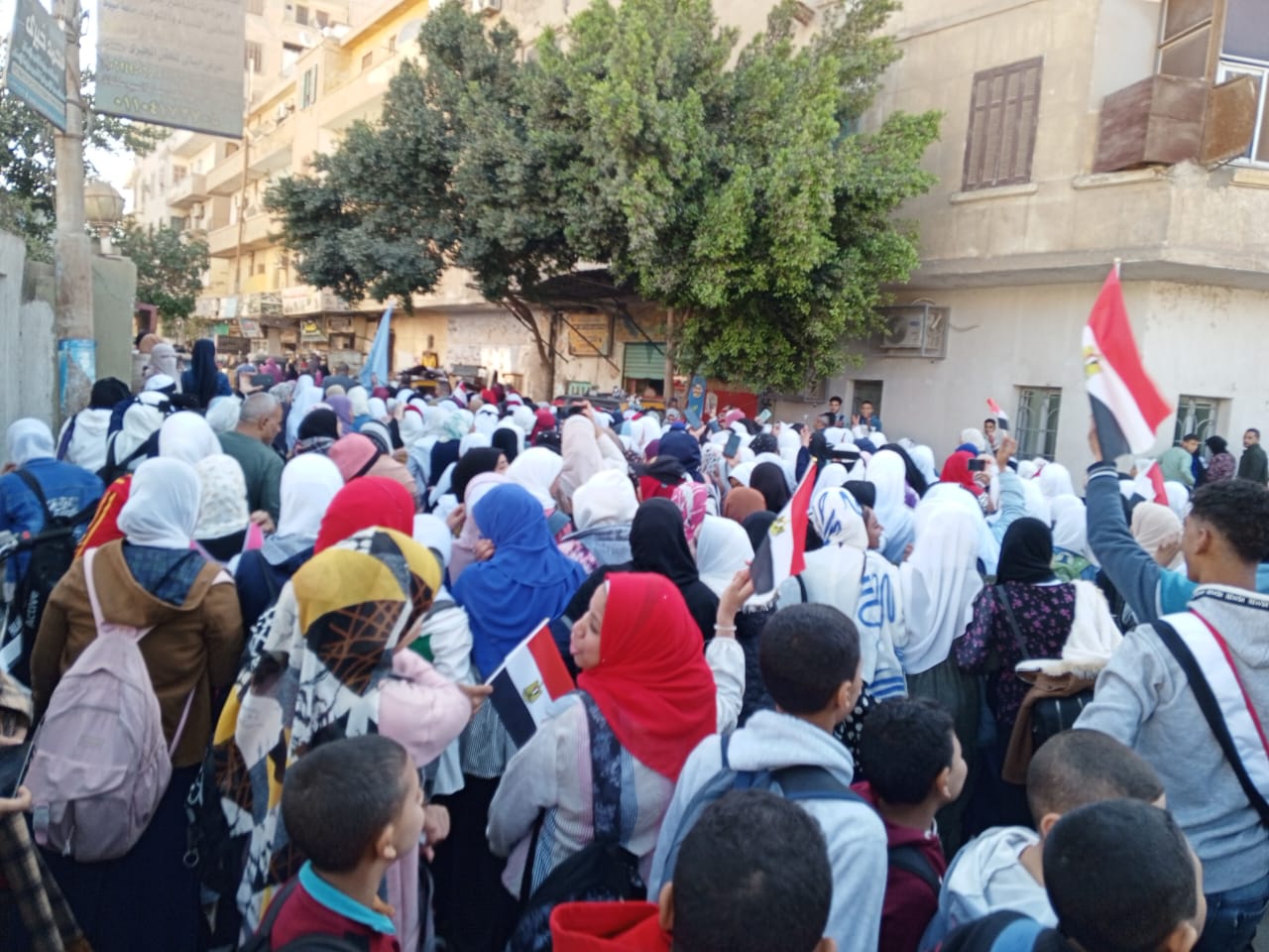 إقبال شديد غير مسبوق على اللجان في آخر أيام الانتخابات الرئاسية 2024 بأسيوط
