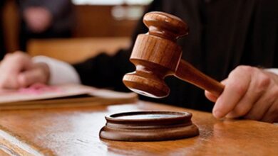إحالة متهم لمحكمة الجنايات لتعديه على جاره بالنزهة
