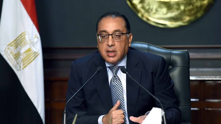 رئيس الوزراء يتابع مع «سوميتومو» العالمية موقف أكبر مصنع للضفائر الكهربائية بالعالم