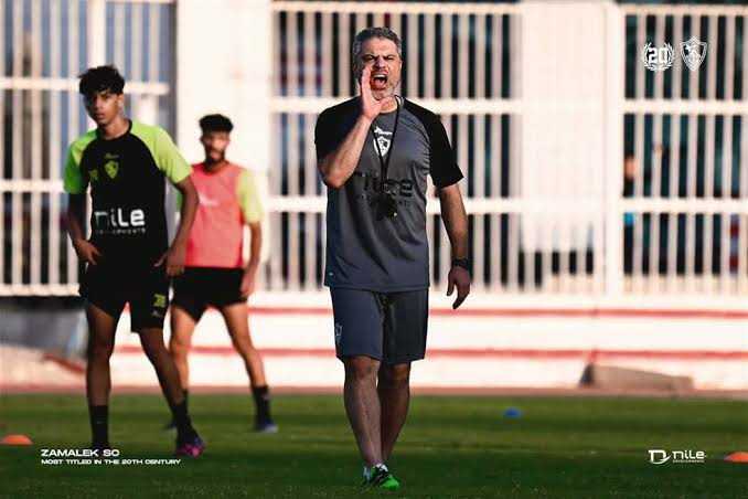 تفاصيل جلسة معتمد جمال مع لاعبي الزمالك قبل مواجهة المصري