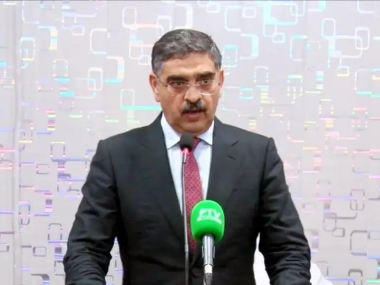 رئيس الوزراء الباكستاني: الحكومة توفر فرص واعدة للمستثمرين
