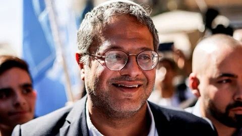 الجيش الإسرائيلي يعاقب جنديين انتهكا مسجداً.. وبن جفير يعترض