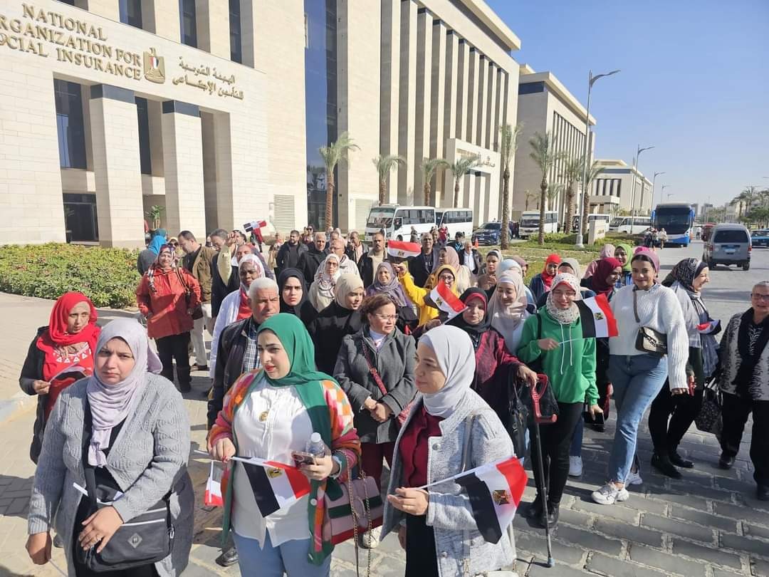 موظفو «التضامن» يصوتون بلجنة الوافدين بالحي الحكومي بالعاصمة الإدارية