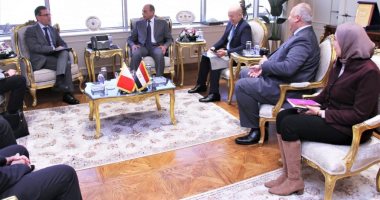 وزير الطيران يبحث مع سفير مالطا التعاون المشترك في النقل الجوي