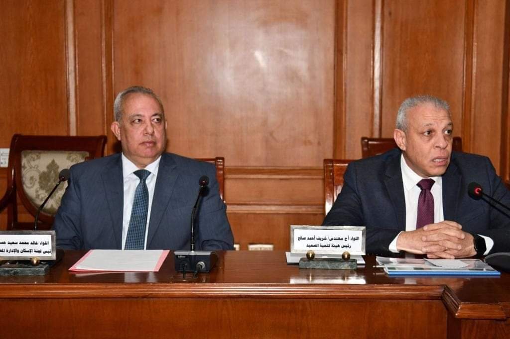 رئيس هيئة تنمية الصعيد يعرض مشروعات الهيئة أمام لجنة الإسكان بمجلس الشيوخ