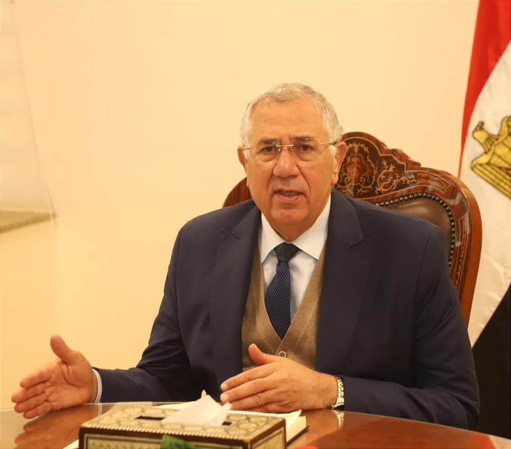 القصير يبحث تعزيز التعاونيات الزراعية في دعم المزارعين