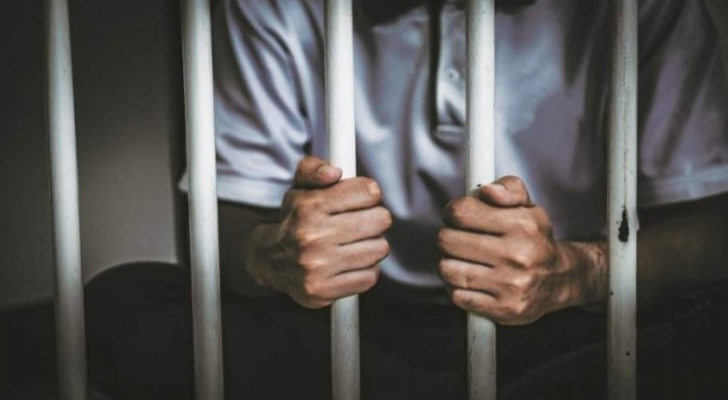 استمرار حبس المتهمين بسرقة إطارات السيارات فى المرج