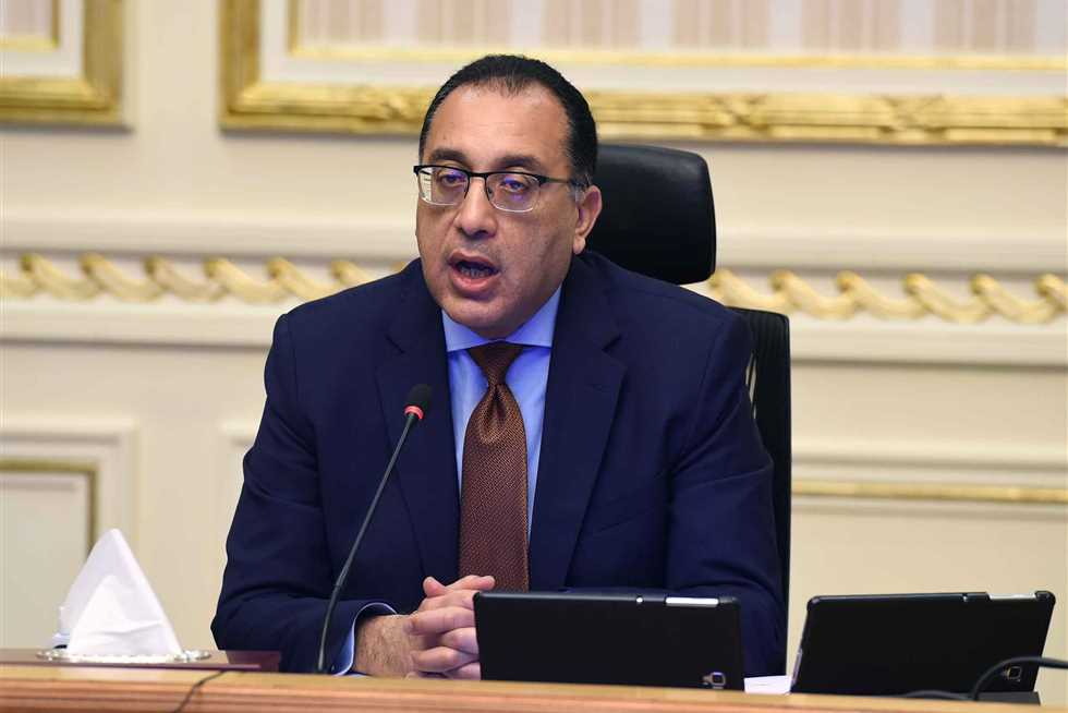 رئيس الوزراء يهنئ المصريين المسيحيين بعيد الميلاد المجيد