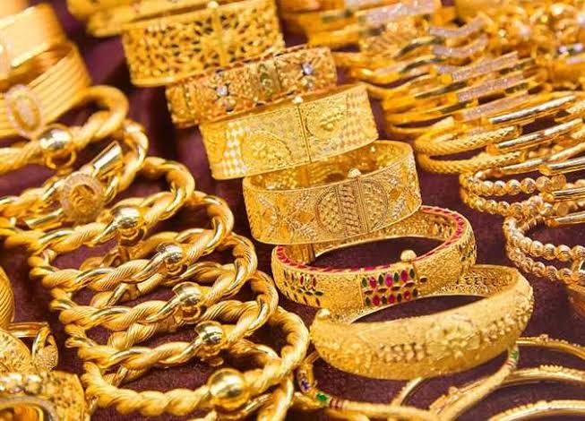 مستشار وزير التموين يوجه نصيحة للمواطنين: «لا تشتروا الذهب »