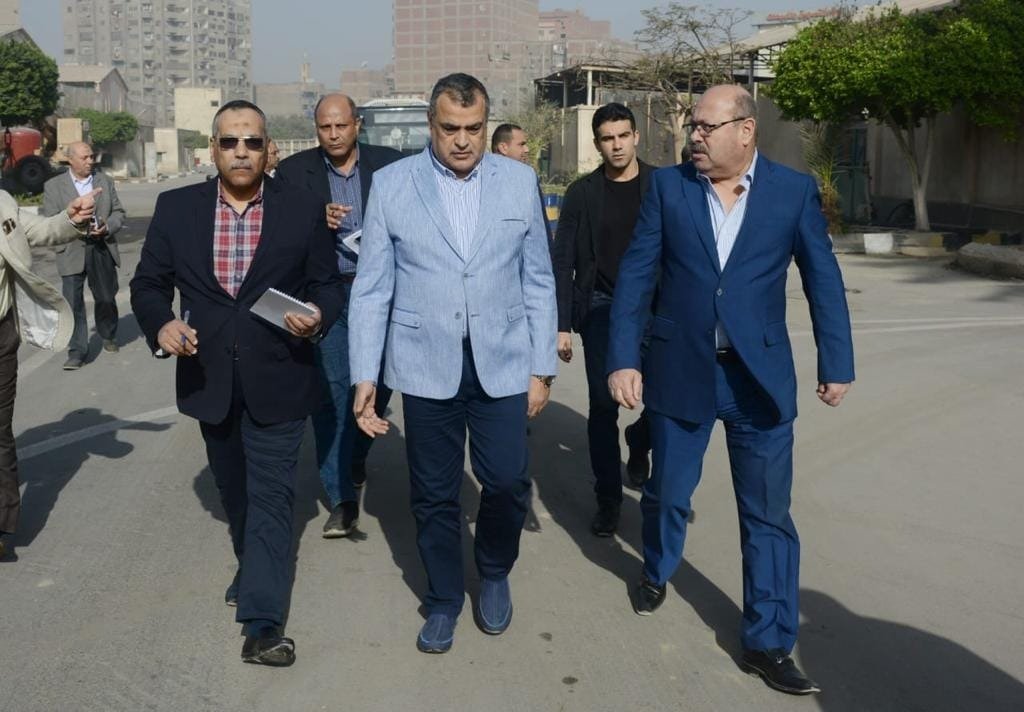 وزير الإنتاج الحربي يتابع العمل في «حلوان للأجهزة المعدنية»  