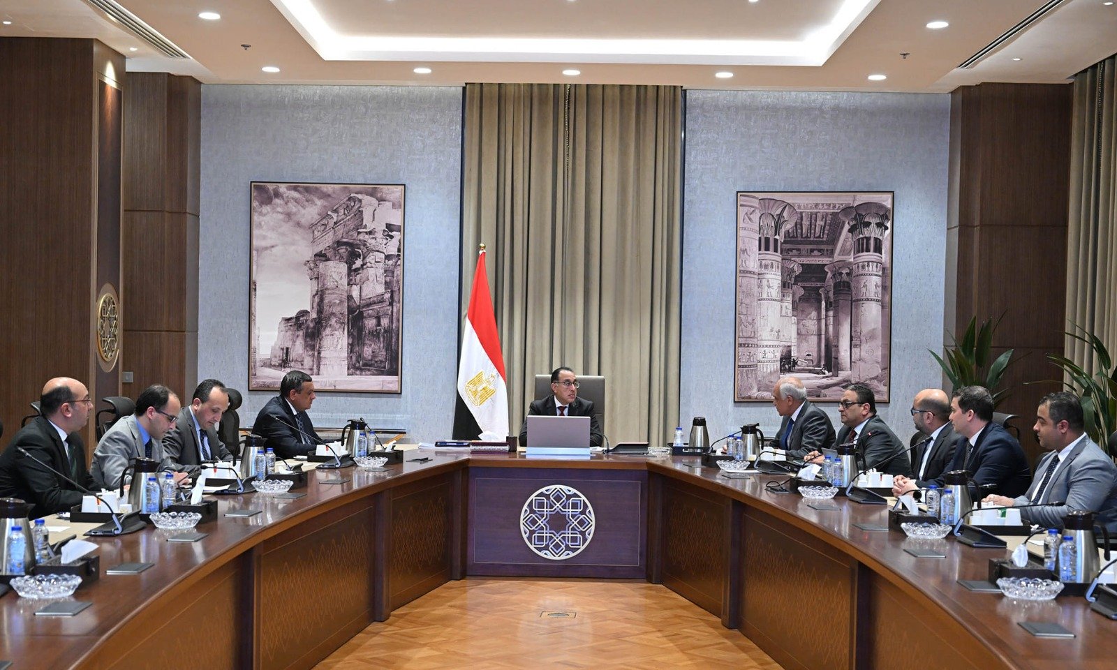 الجيزة: تنفيذ 11 محورًا مروريًا