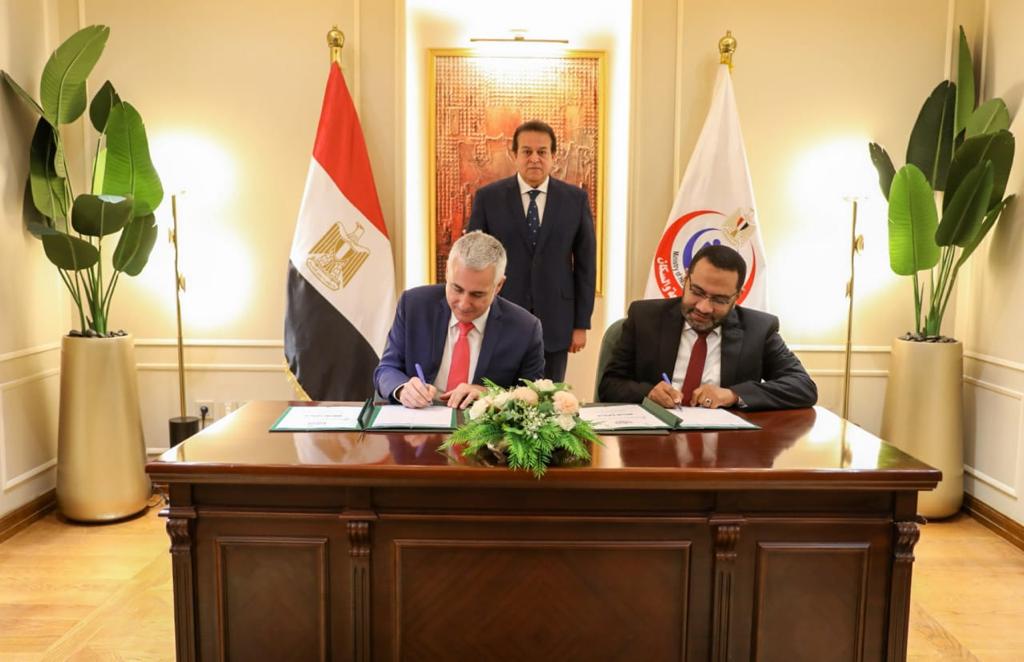 وزير الصحة يشهد بروتوكول  تعاون مع شركة بريستول مايرزسكويب