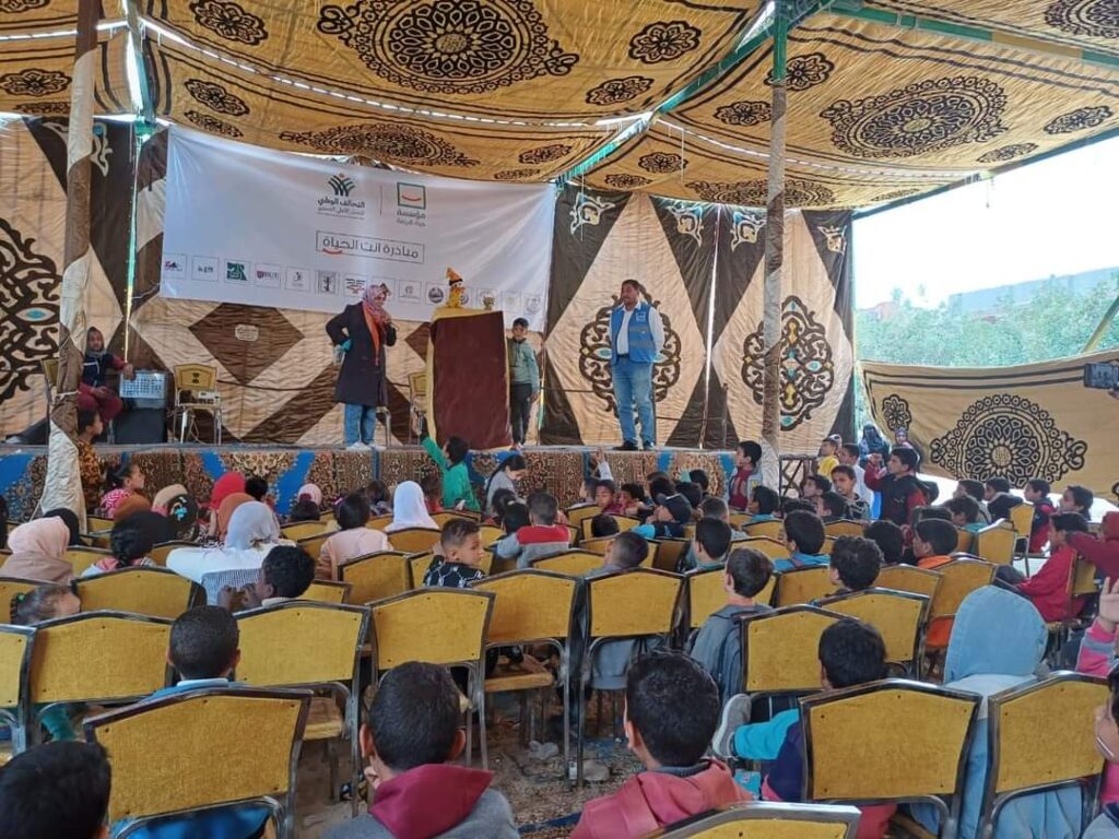 لقاءات وورش للأطفال بقافلة قصور الثقافة بالفيوم 