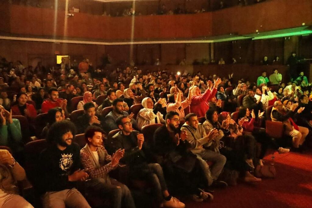 "أسطورة من الزمن البعيد" يفتتح عروض نوادي المسرح بالغربية