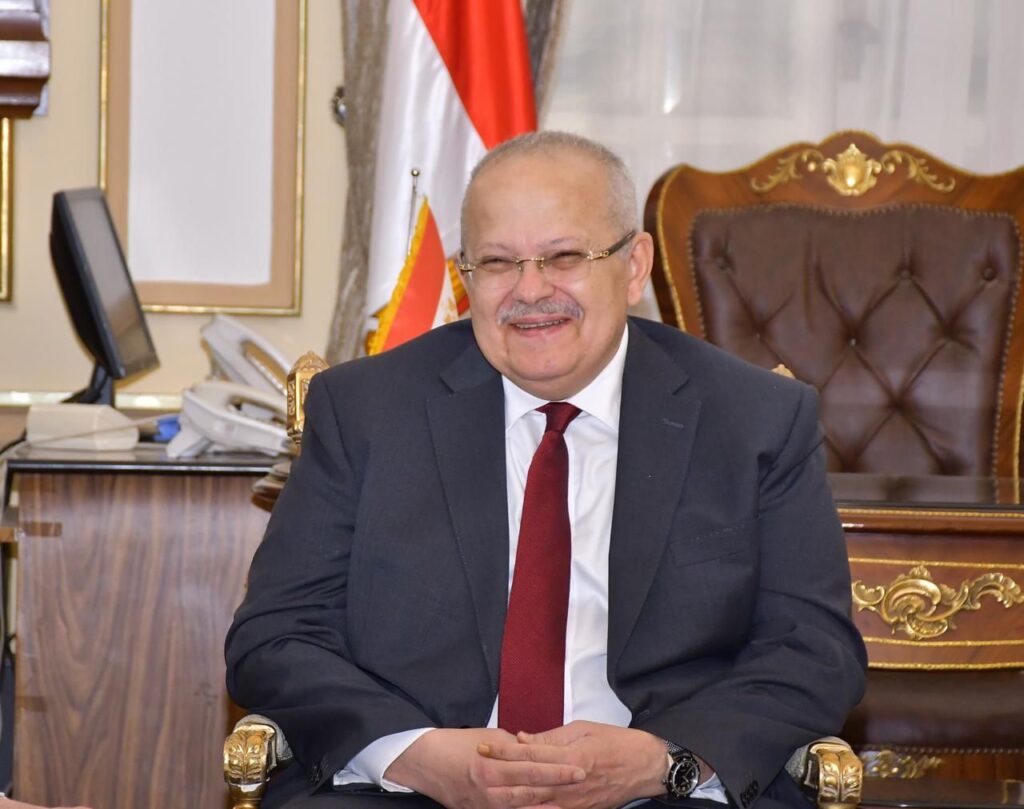 رئيس جامعة القاهرة: 3 كليات جديدة في طريقها إلى الاعتماد الدولي قريبًا