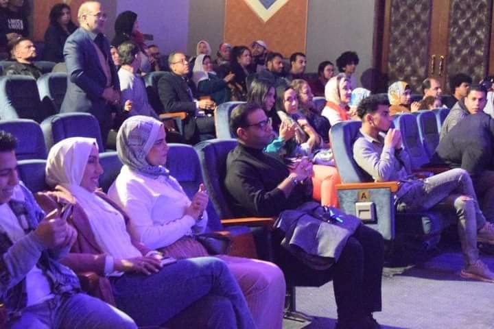 «العادلون» يرفع لافتة كامل العدد في أولى ليالي عرضه بـ«الطليعة»