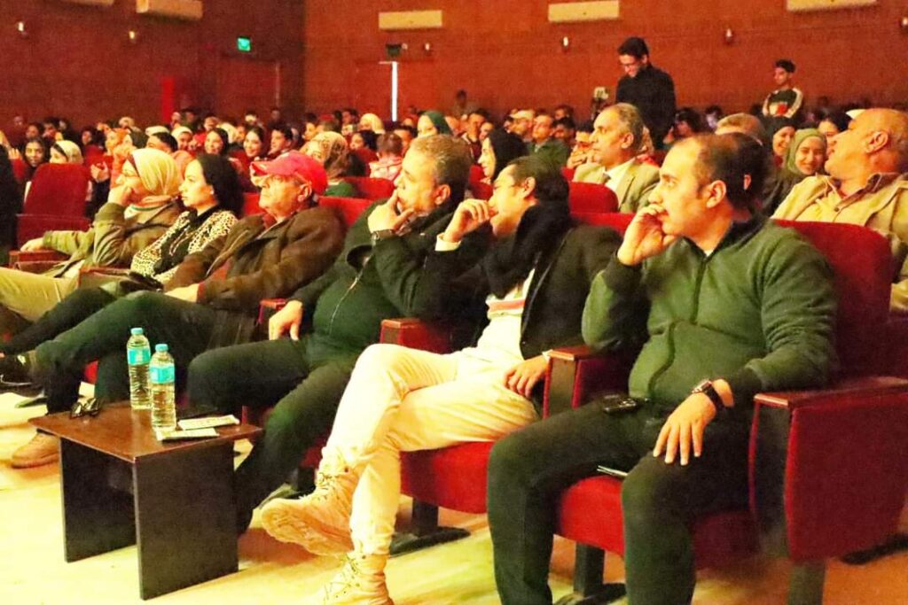 "صيد الفئران" و"بين عالمين" على مسرح 23 يوليو بالمحلة الكبرى ضمن نوادي المسرح