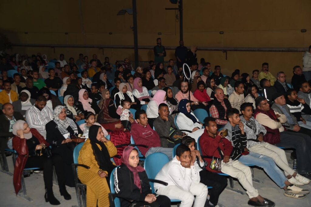 العرض العراقي "الشهداء لا يدخلون الجنة" يثير الجدل بمسرح قصر ثقافة قنا
