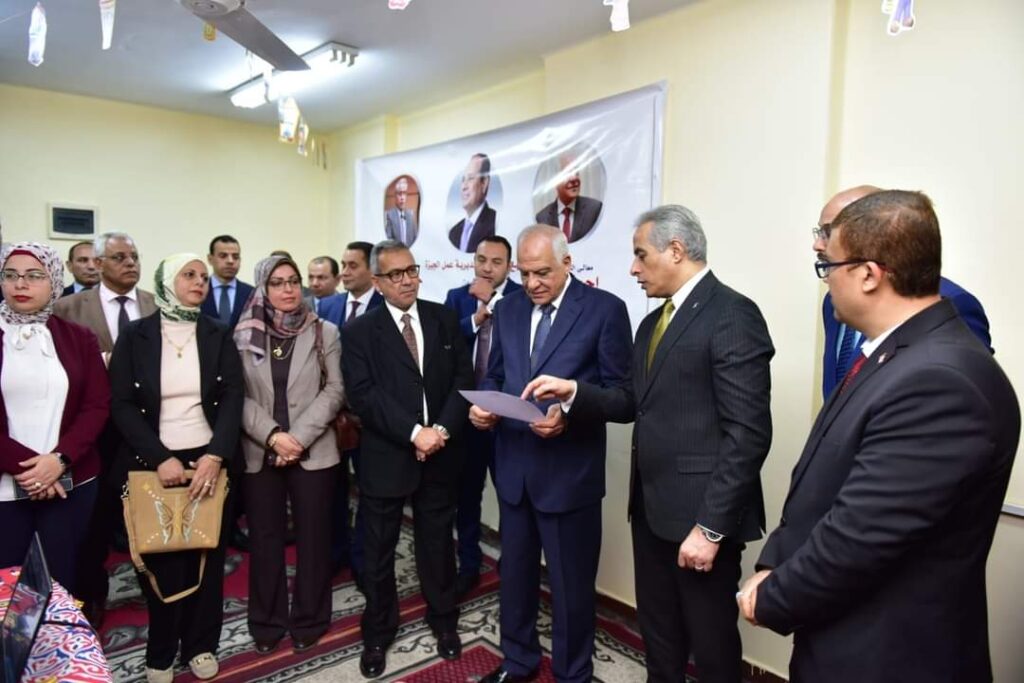 وزير العمل ومحافظ الجيزة يطلقان البث التجريبي للمنصة الإلكترونية للعمالة غير المنتظمة