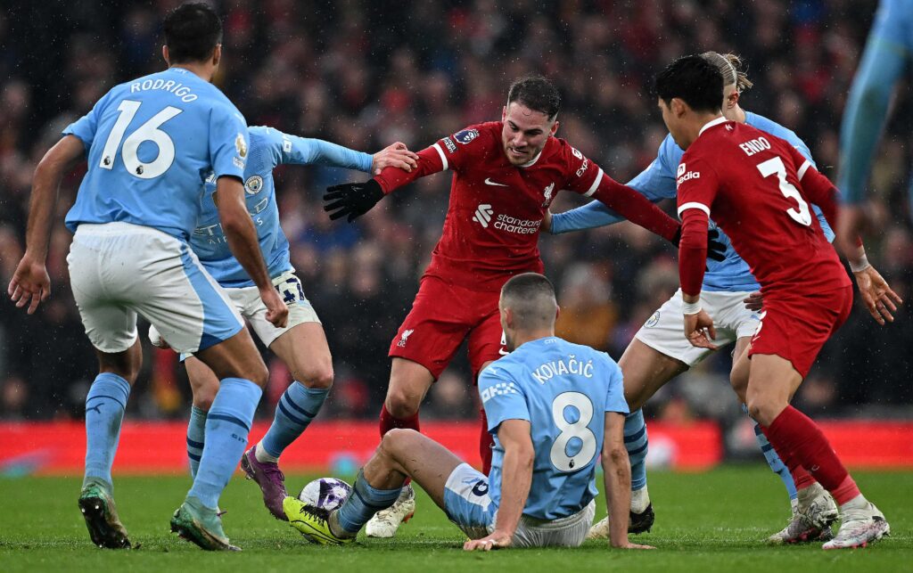 ليفربول يتعادل 1-1 مع مانشستر سيتي بالدوري الإنجليزي