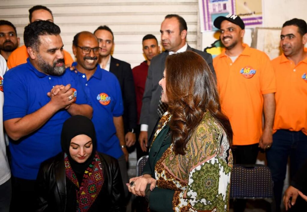 شاركت السفيرة سها جندي، وزيرة الدولة للهجرة وشئون المصريين بالخارج، في "إفطار المطرية"، تلبية لدعوة أهالي عزبة حمادة بمنطقة المطرية بمحافظة القاهرة، والذي يُعقد للسنة العاشرة على التوالي تحت شعار: "للسنة العاشرة.. جيرة وعشرة".