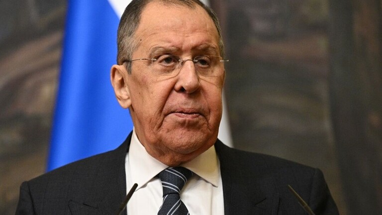 لافروف يعلق على رد الفعل الأمريكي على مسألة إرسال قوات غربية إلى أوكرانيا